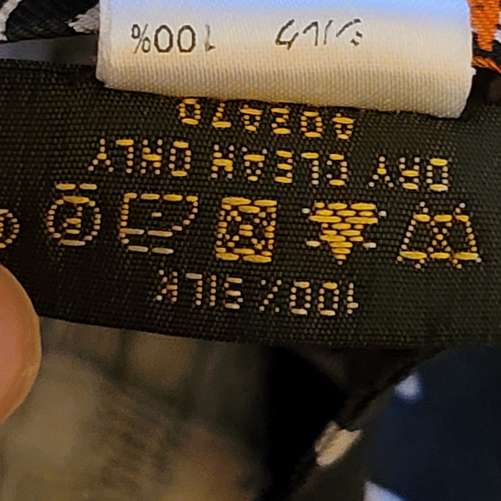 Louis Vuitton Twilly 100% SILK - Picture 4 of 5